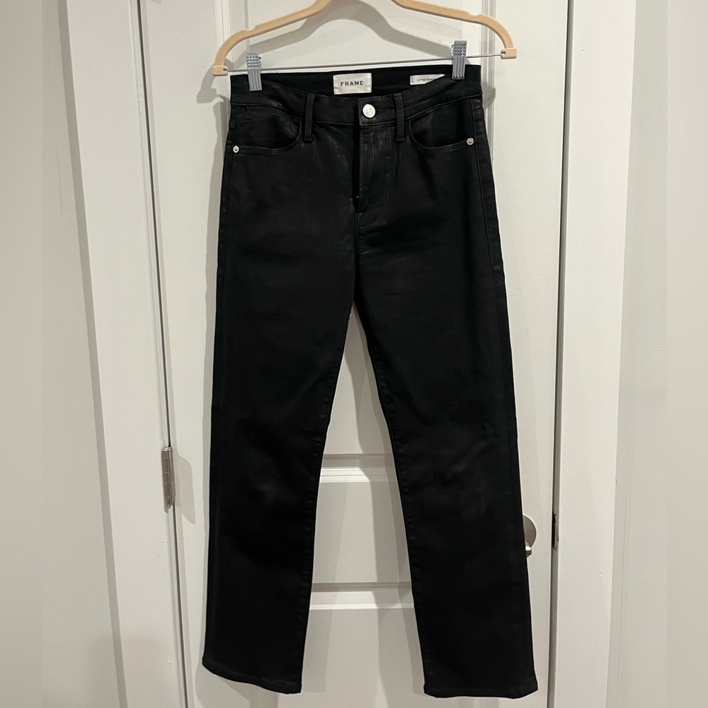 Frame Le High Rise Straight Ankle Jeans in Film Noir